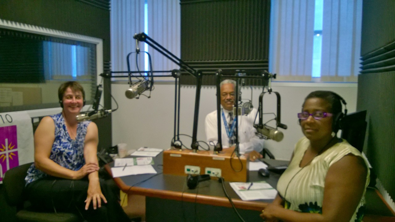 Alicia Etheredge-Brown, Bobby Brown and 2024 Thriver Award Winner Madisen Williams