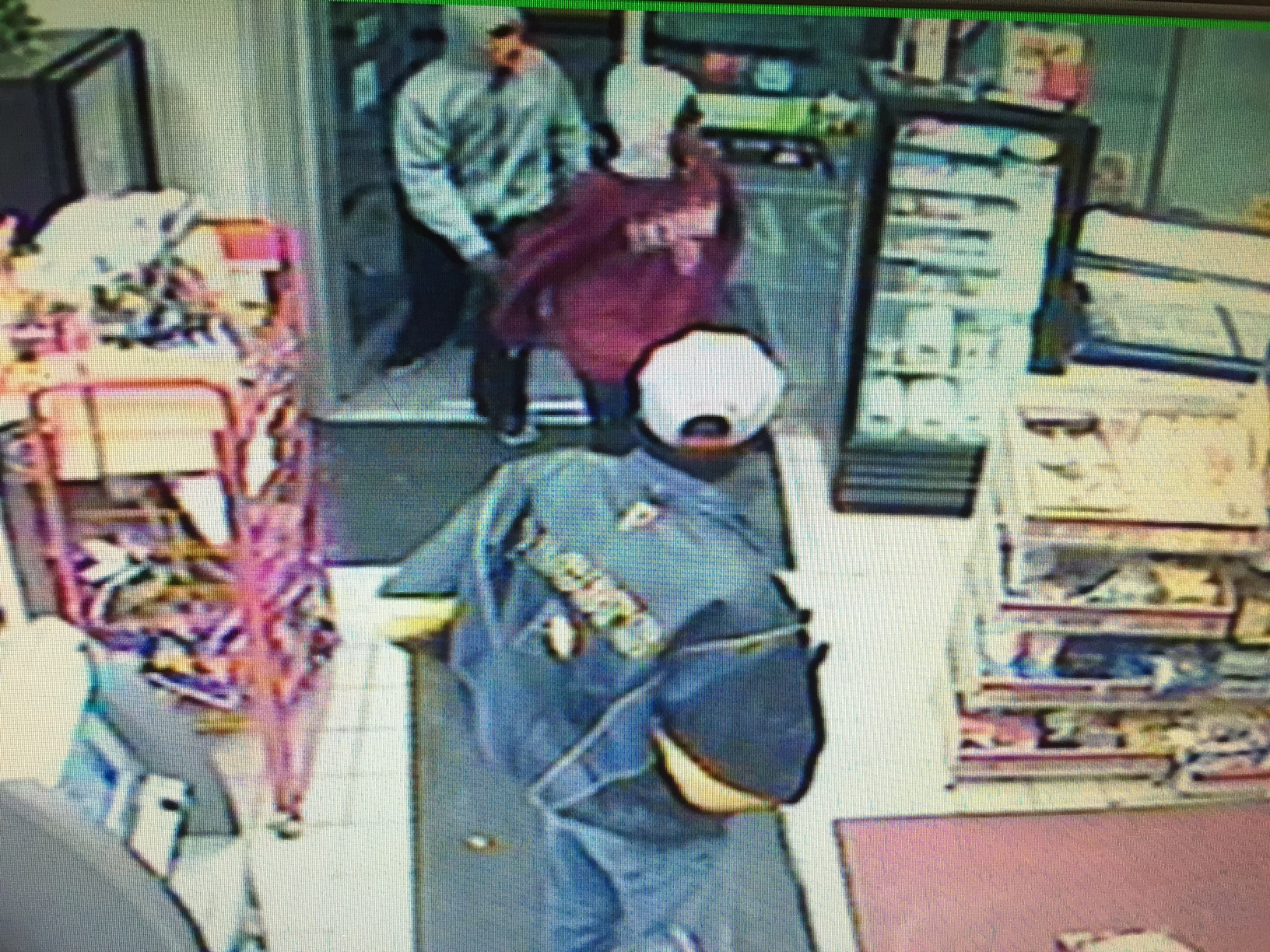 030116 Indy Gas Station Robber Suspects Photo 2
