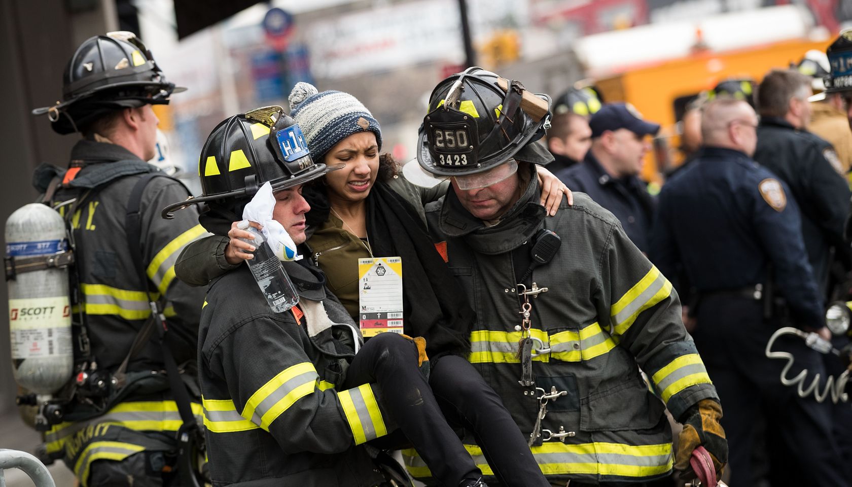 Long Island Railroad Train Derails At Atlantic Terminal In Brooklyn, Multiple Injuries Reported