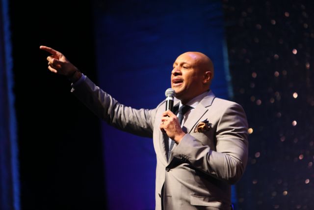 Brian Courtney Wilson at Lamplighter Awards 2015 Performers