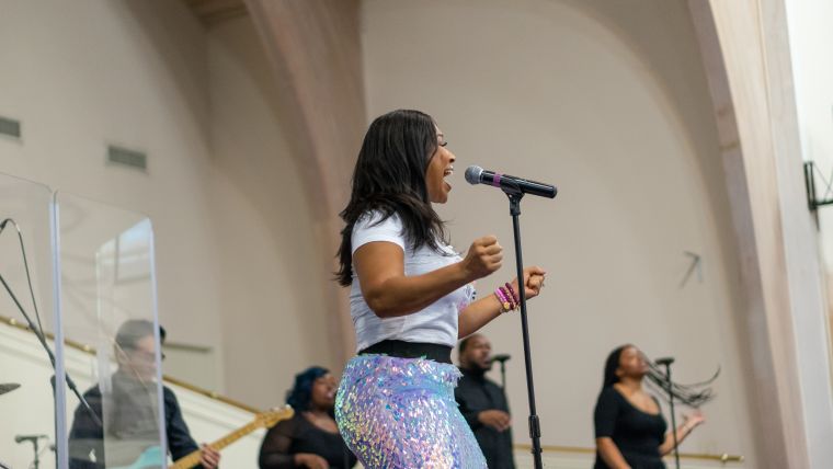 Erica Campbell Performs at Gospel Music Explosion 2018