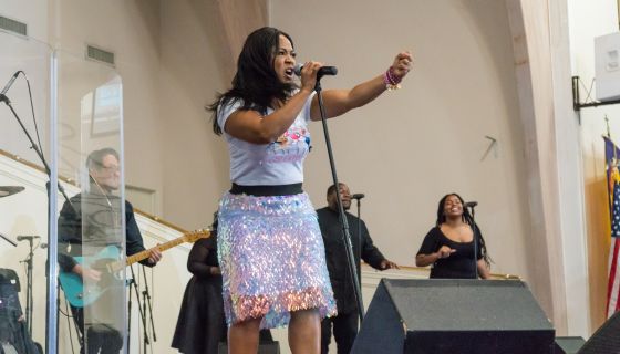 Erica Campbell Performs Help At 26th Annual Gospel Music Explosion