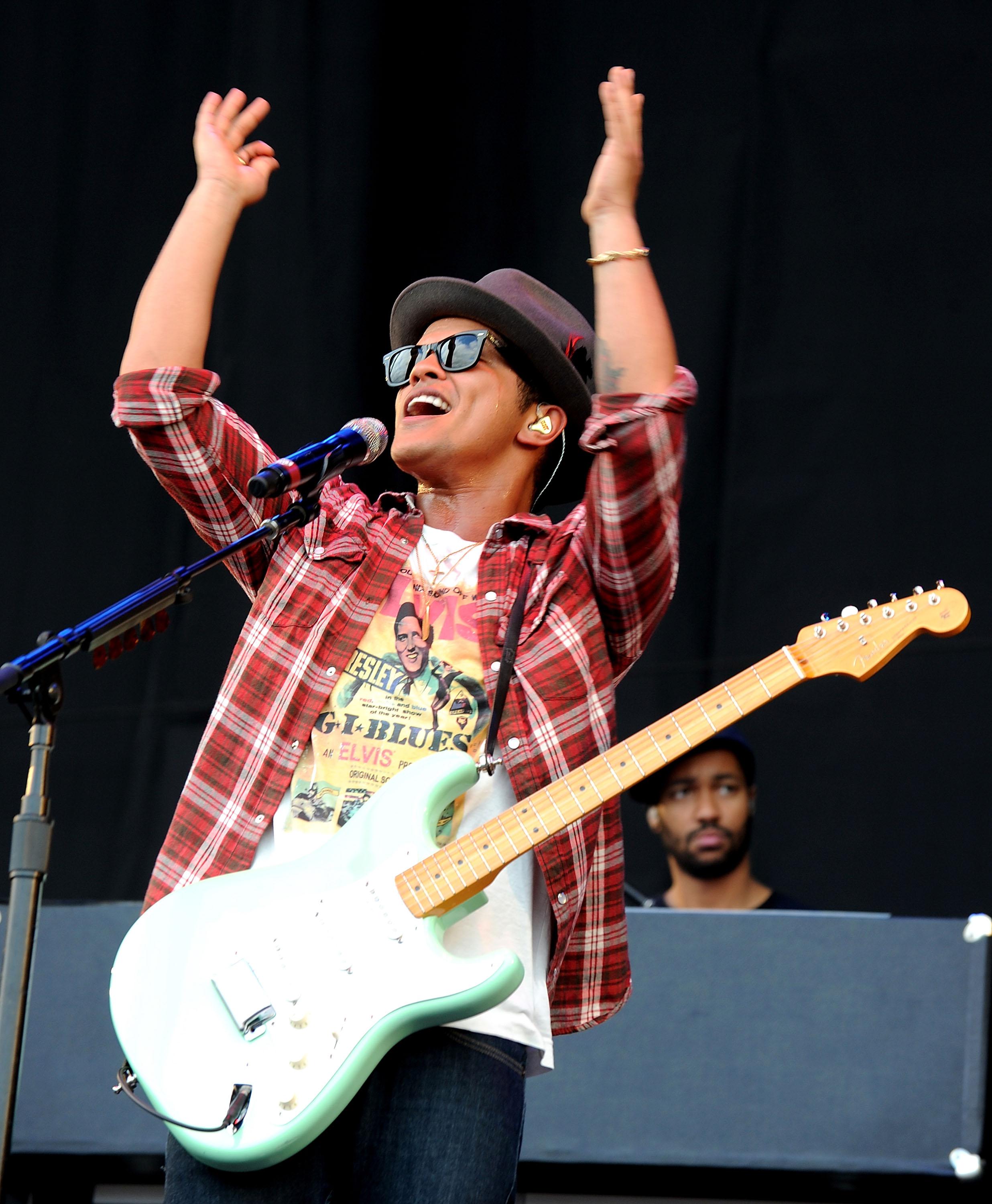 V Festival - Weston Park - Day 2